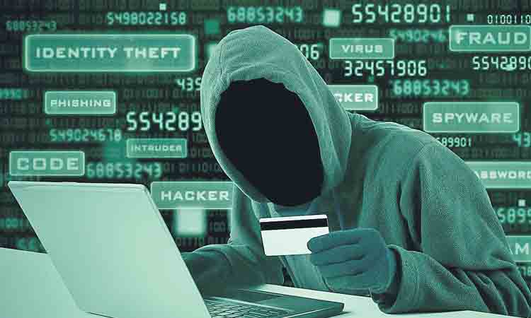 ఎవరో.. ఏమిటో.. తెలుసుకోకుండానే..లక్షలు ఇచ్చేస్తారు..!