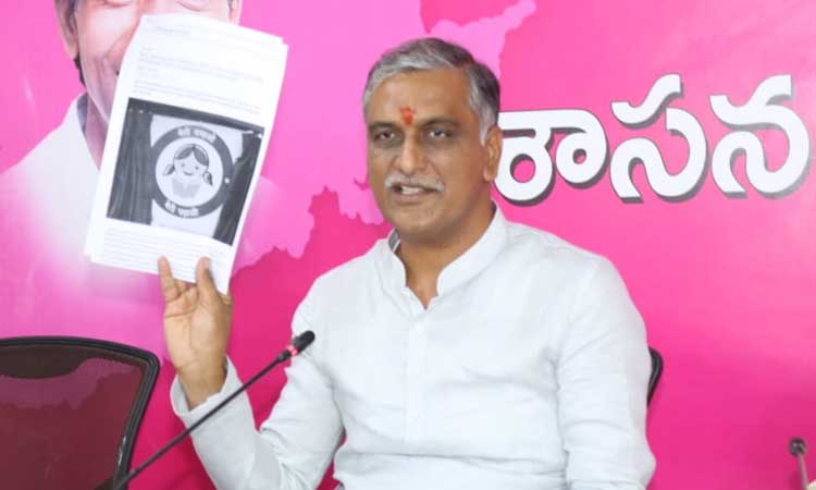 మహిళలను అవమానించింది బీజేపీ నేతలే : మంత్రి హరీశ్రావు