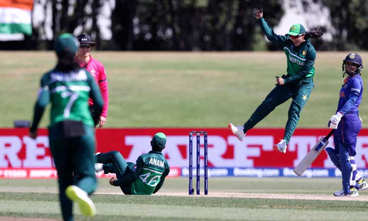 IND-W vs PAK-W | ఆరు వికెట్లు కోల్పోయిన భారత్‌.. 44 ఓవర్లలో 193 రన్స్‌