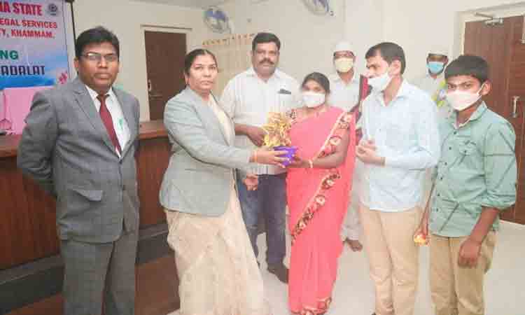 లోక్‌ అదాలత్‌లో సత్వరమే న్యాయం