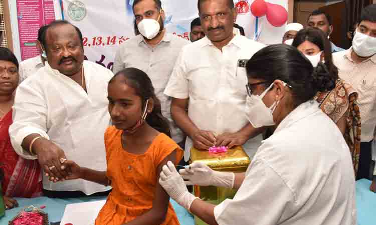 12-14 ఏండ్ల పిల్లలకు వ్యాక్సినేషన్‌ ప్రారంభం