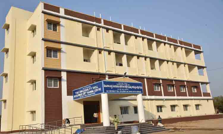 సకల హంగులతో బీసీ స్టడీసరిల్‌