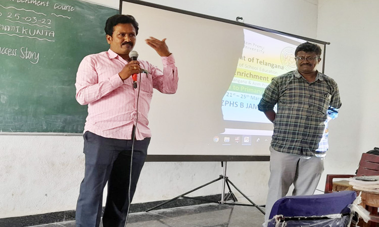 ఆంగ్ల మాధ్యమ బోధనకు సన్నద్ధం కావాలి