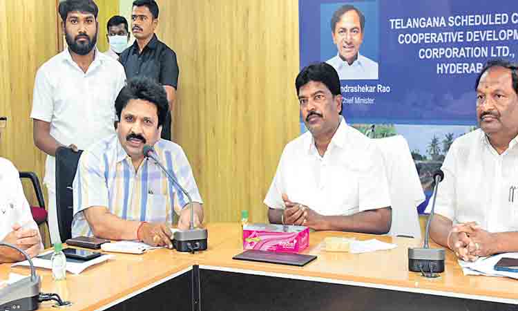 నెలాఖర్లోగా 50 వేల మందికి దళితబంధు