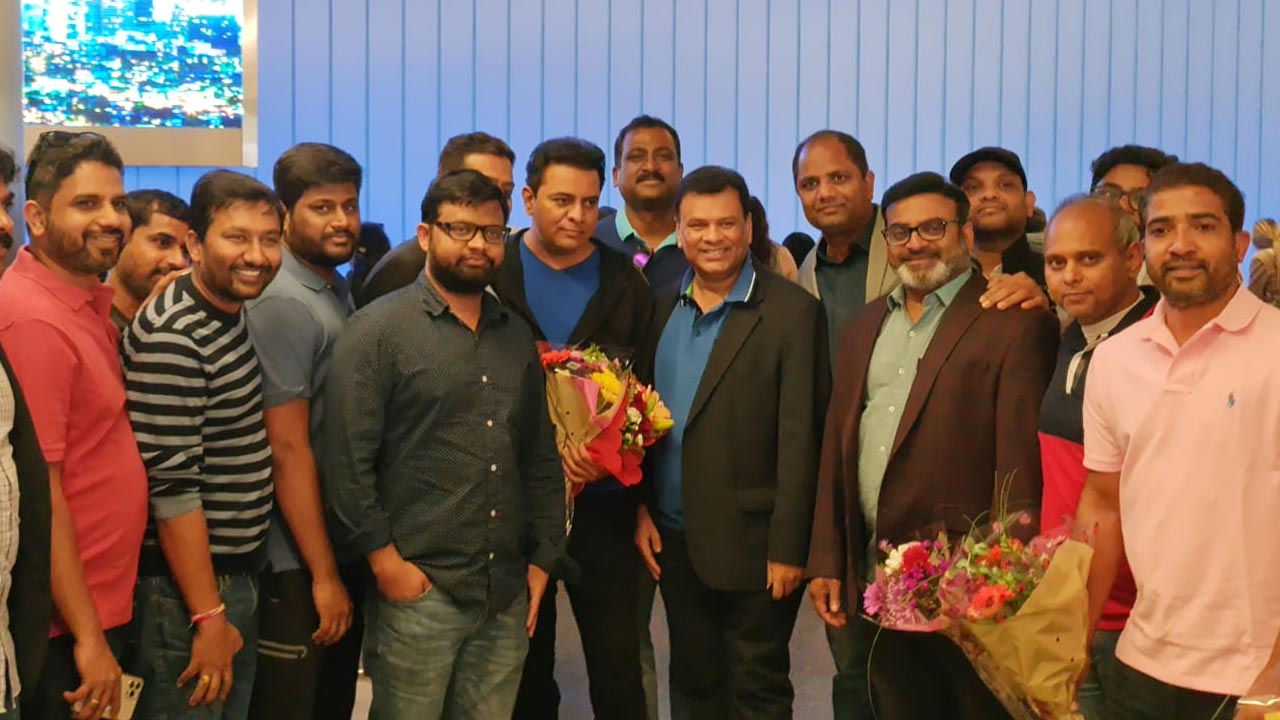 అమెరికాలో మంత్రి కేటీఆర్కు ఘనస్వాగతం