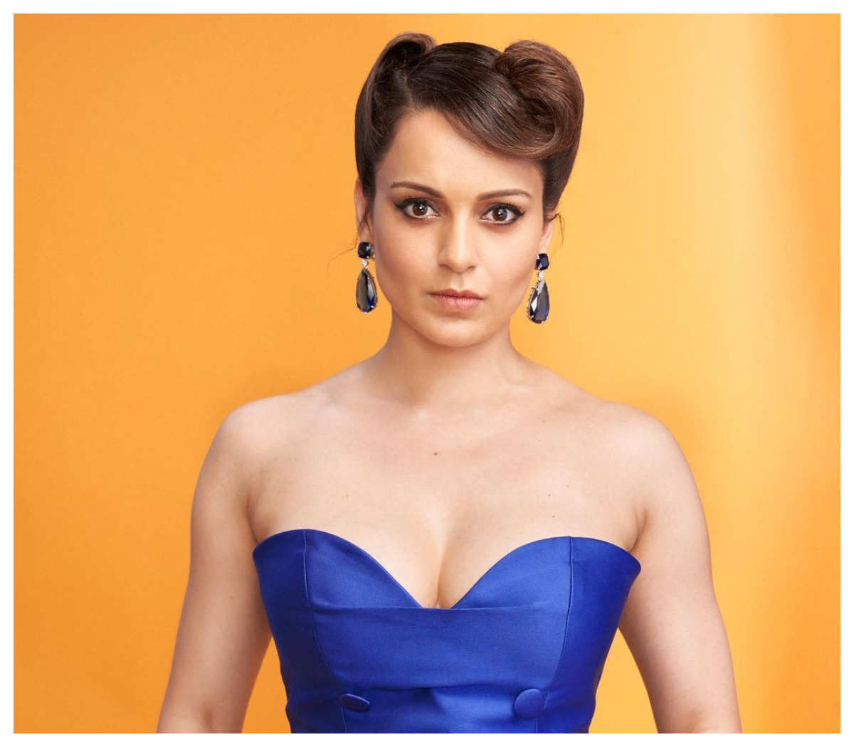 Kangana Ranaut | బ్లూ కలర్ డ్రెస్‌లో కంగనా రనౌత్ సొగసులు..