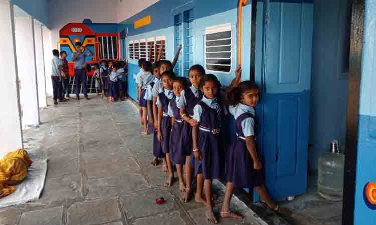 ‘స్వచ్ఛ’ స్కూళ్లకు నజరానా