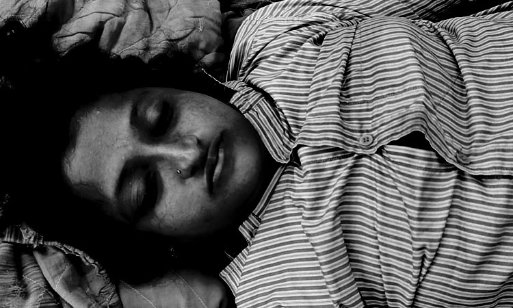 బావిలో పడి వివాహిత మృతి