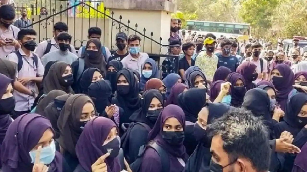 Hijab Controversy | న్యాయమూర్తులకు బెదిరింపులకు.. వై కేటగిరి భద్రత కల్పిస్తామన్న సీఎం