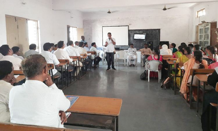 శిక్షణ తరగతులకు హాజరు కావాలి