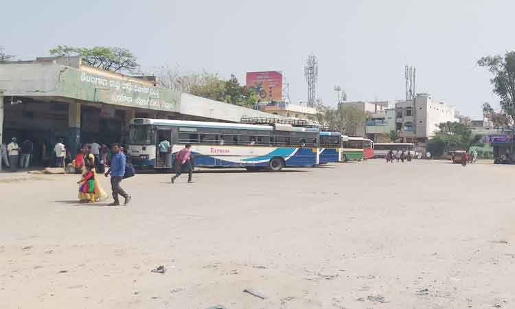 గద్వాల బస్టాండ్‌కు నూతన శోభ