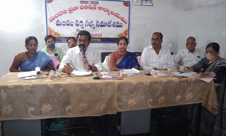 గ్రామాల అభివృద్ధికి ప్రభుత్వం పెద్దపీట