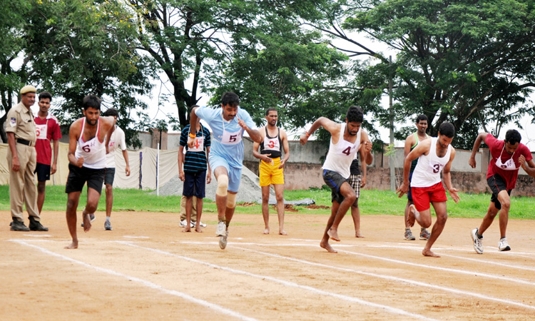 టార్గెట్‌ పోలీస్‌