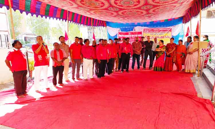 కేంద్రం తీరు మార్చుకోవాల్సిందే..