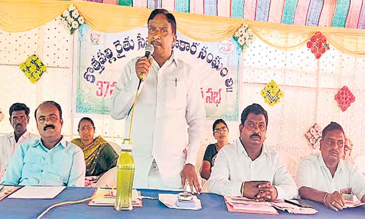 సహకార సంఘాలకు సభ్యులే వెన్నెముక