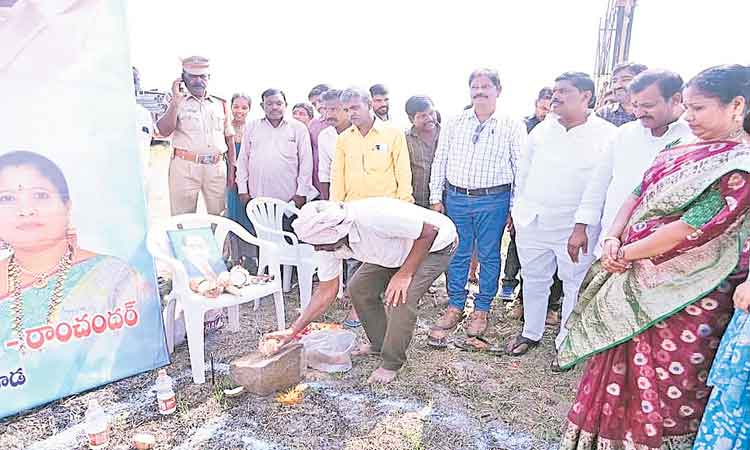 ఆర్థికంగా ఎదగాలి