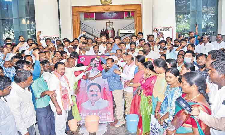 కేసీఆర్‌కు రుణపడి ఉంటాం