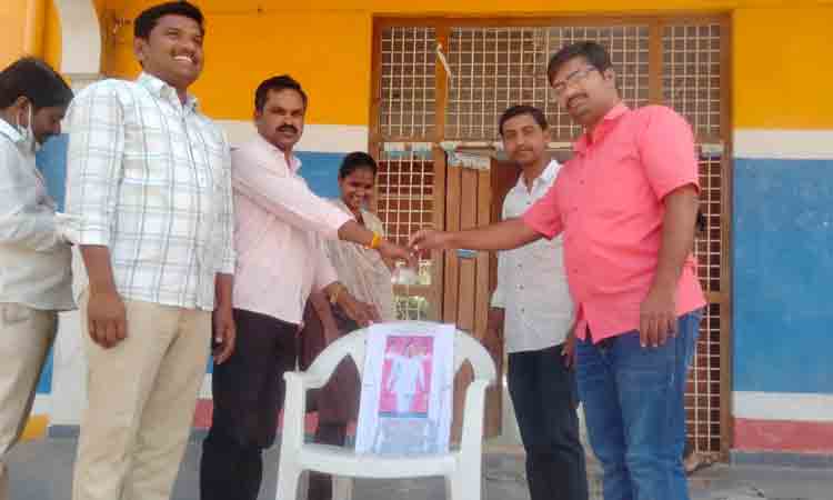 నిరుద్యోగ యువతకు తీపి కబురు