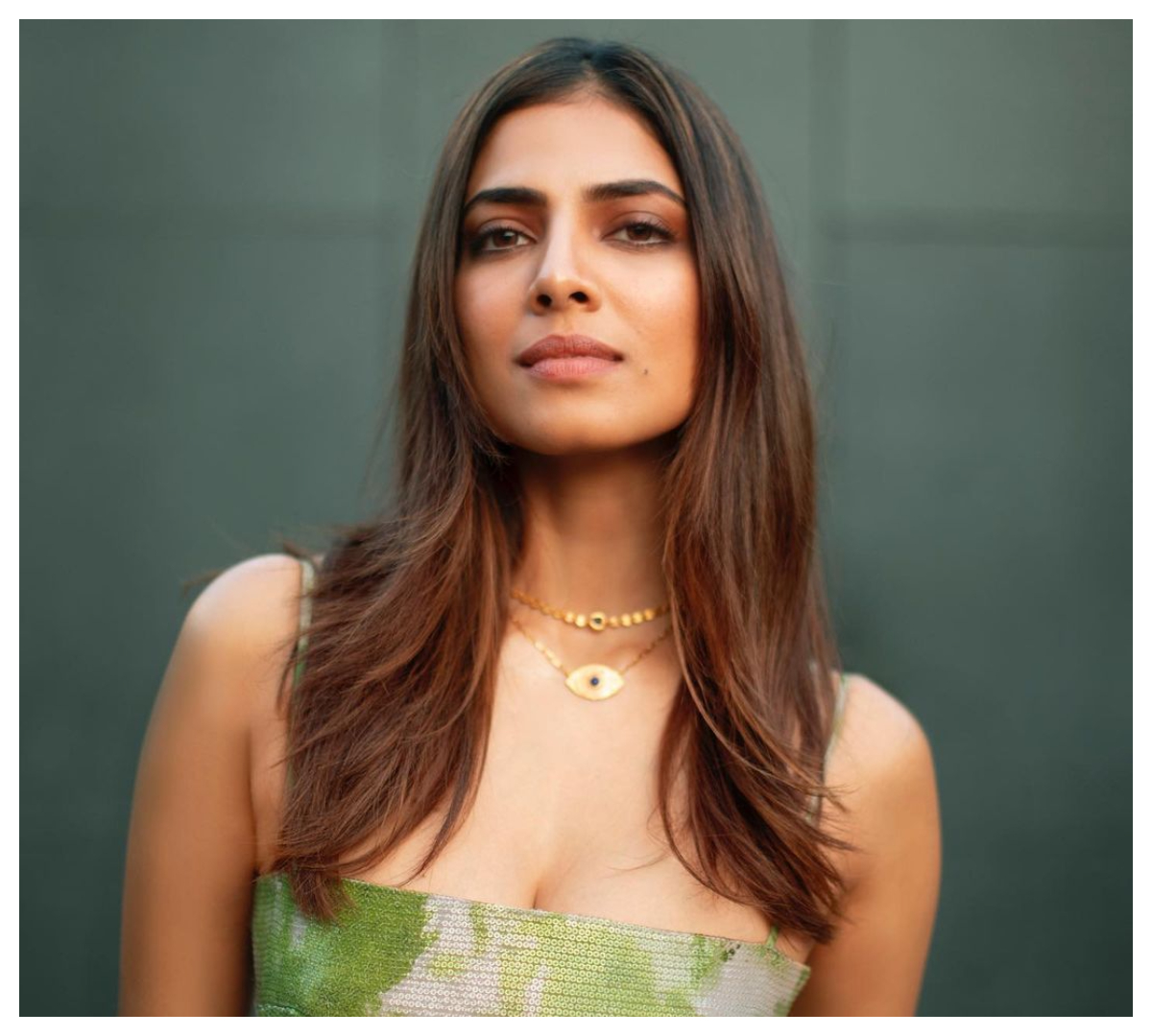 Malavika Mohanan | పొట్టి స్కర్టులో పిచ్చెక్కించిన మాళవిక మోహనన్..