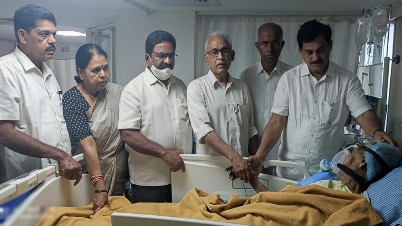 మల్లు స్వరాజ్యం ఆరోగ్య పరిస్థితి విషమం