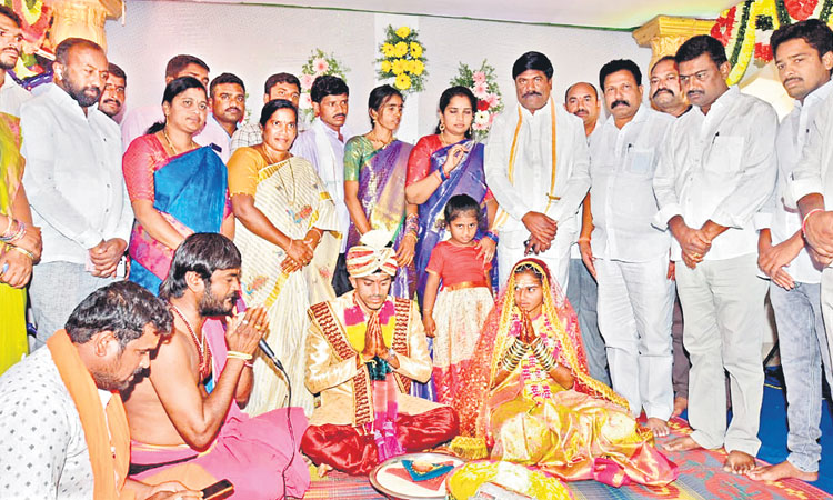 ఘనంగా కల్పన కూతురు చంద్రకళ పెండ్లి