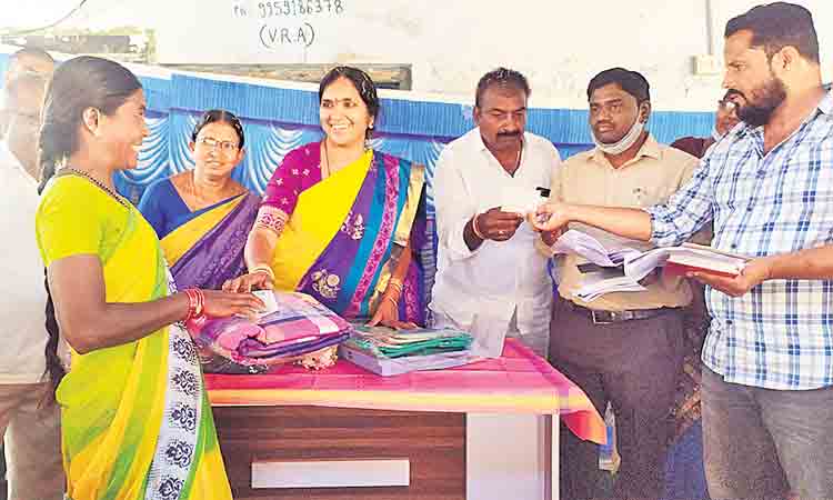 ప్రజా సంక్షేమమే ప్రభుత్వ లక్ష్యం