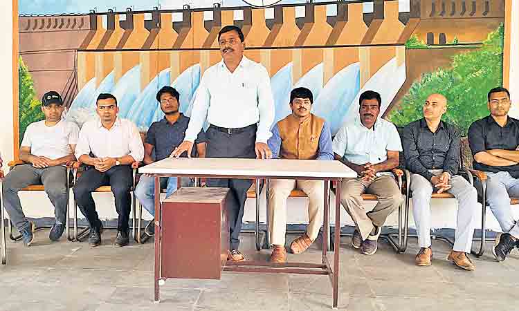 దేశానికి తెలంగాణ ఆదర్శం