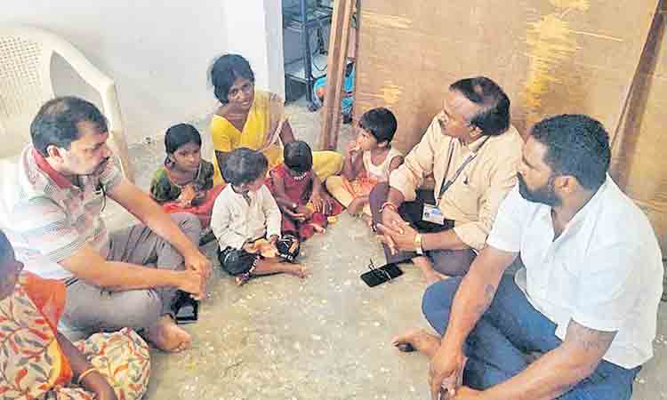 నిరుపేద కుటుంబానికి సాయం