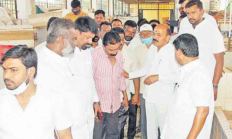 అభివృద్ధే టీఆర్‌ఎస్‌ లక్ష్యం