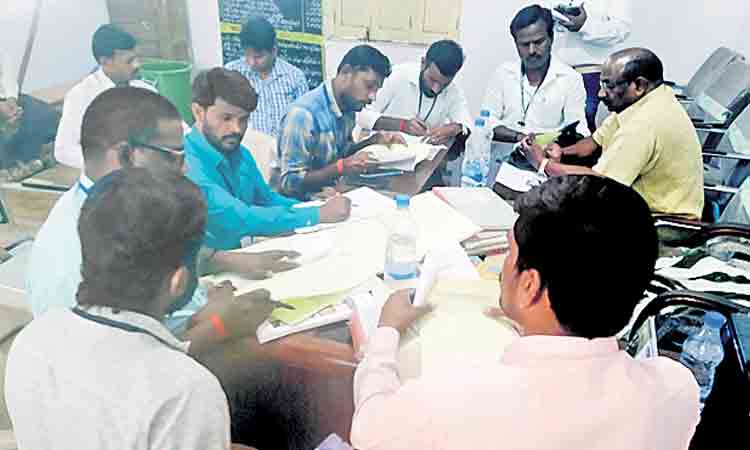 పంచాయతీ నిధుల గోల్‌మాల్‌