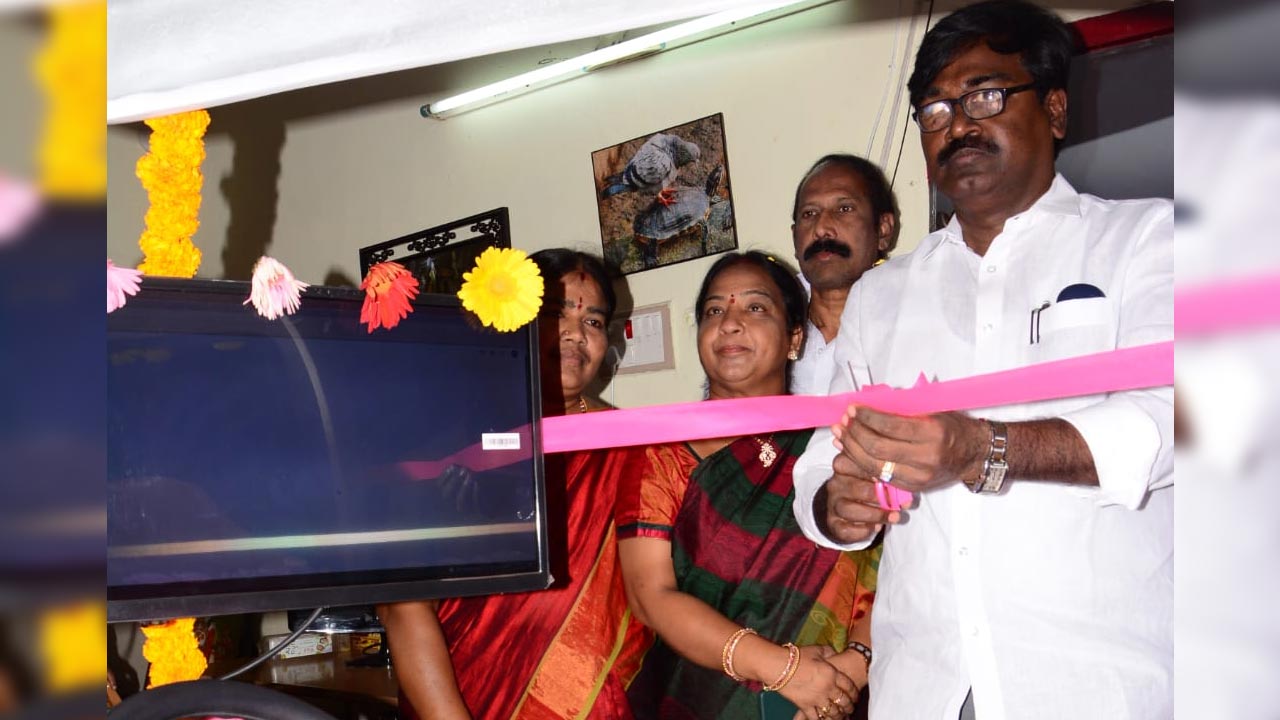 డ్రైవింగ్‌ సిమ్యులేటర్లతో సులభంగా శిక్షణ : మంత్రి పువ్వాడ