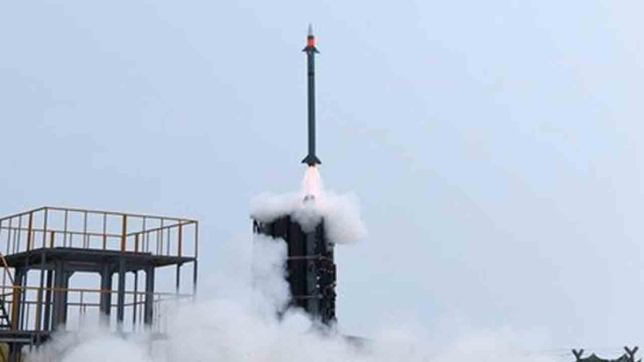 స‌ర్ఫేస్ టు ఎయిర్ మిస్సైల్ వ్య‌వ‌స్థ‌ను ప‌రీక్షించిన డీఆర్డీవో