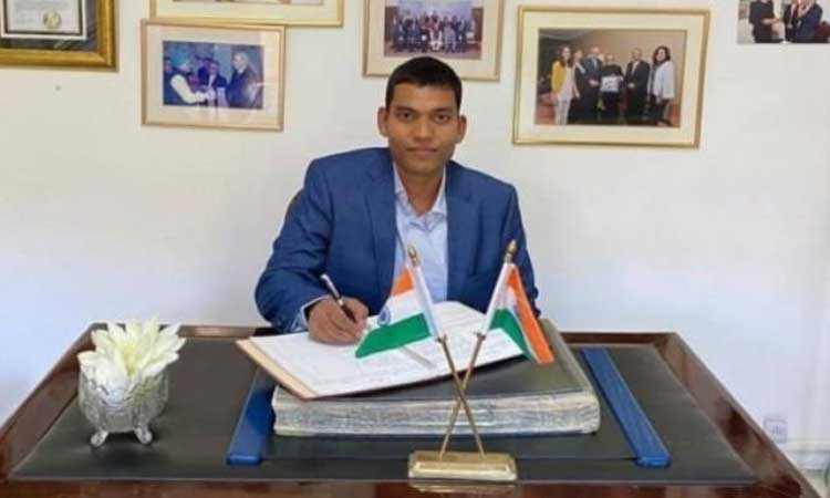 పాలస్తీనాలో భారత రాయబారి అనుమానాస్పద మృతి