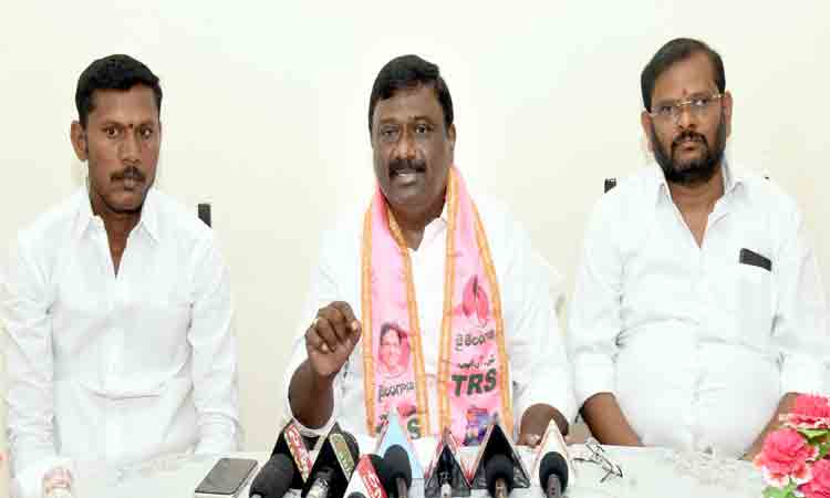 నల్లగొండను  వైఎస్‌ అభివృద్ధి చేశాడనడం హాస్యాస్పదం