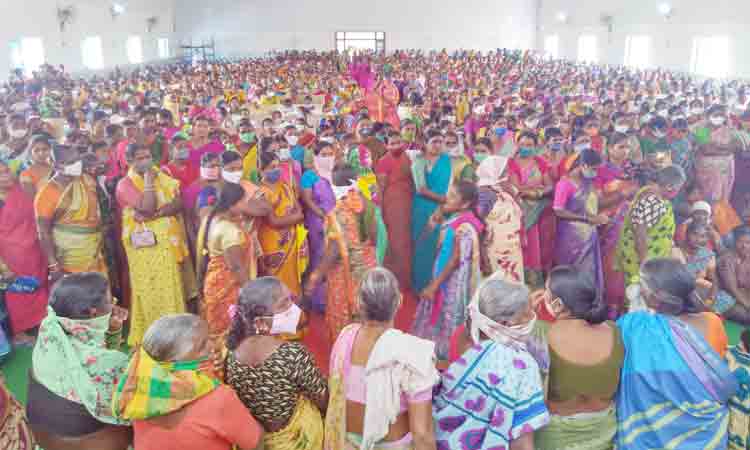 మహిళా సంక్షేమానికి రాష్ట్ర ప్రభుత్వం పెద్ద పీట