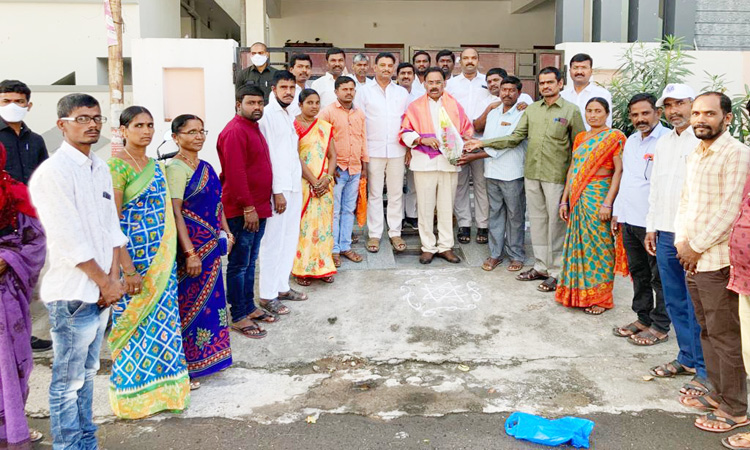 అభివృద్ధిని చూసే టీఆర్‌ఎస్‌లో చేరికలు