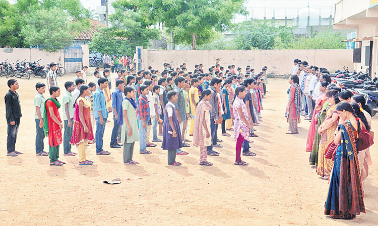 నమ్మకాన్ని నిలబెట్టుకుంటున్న ప్రభుత్వ పాఠశాలలు