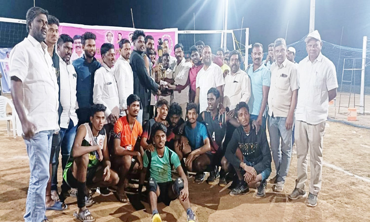 యువత మనసెరిగిన నాయకుడు మంత్రి వేముల