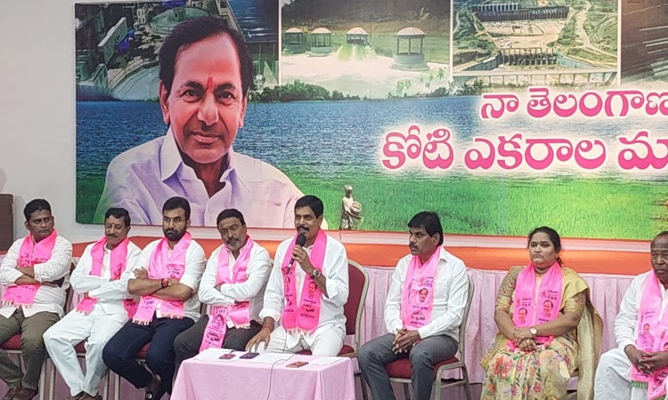 ముందు మీ పార్టీని చక్కదిద్దుకోండి