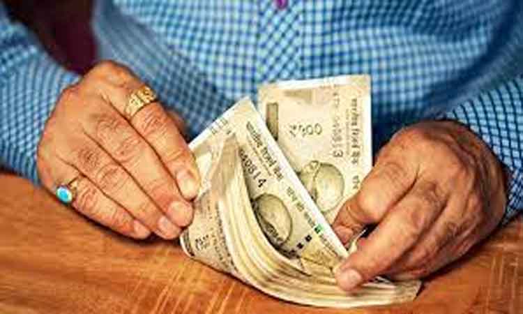 బ్యాంకుల నగదు డిపాజిట్లు 117 శాతానికి వృద్ధి