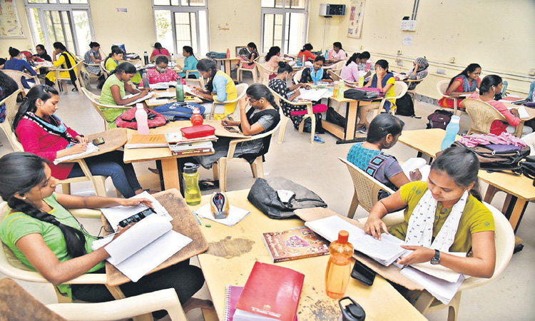 సర్కారి కొలువు..సాధ్యమిలా..!