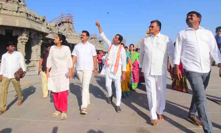 యాదాద్రి ప్రాశస్త్యాన్ని ప్రపంచానికి చాటుతున్న మహనీయుడు సీఎం కేసీఆర్‌