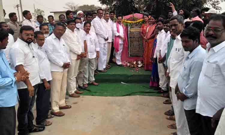 గ్రామాల్లో ప్రగతి పరుగులు