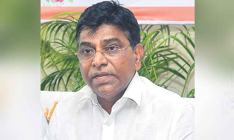 ఎంపీ నామా నాగేశ్వరరావు కుమారుడిని కత్తితో బెదిరించి.. రూ.75 వేలు చోరీ!