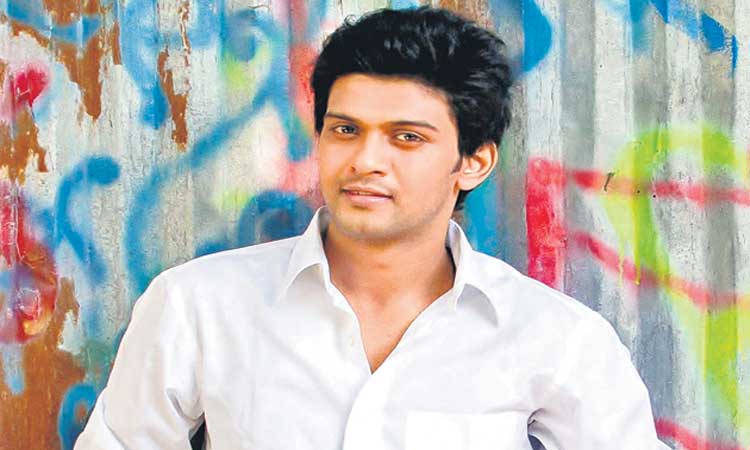 మిషన్‌కు వాయిస్‌ ఓవర్‌