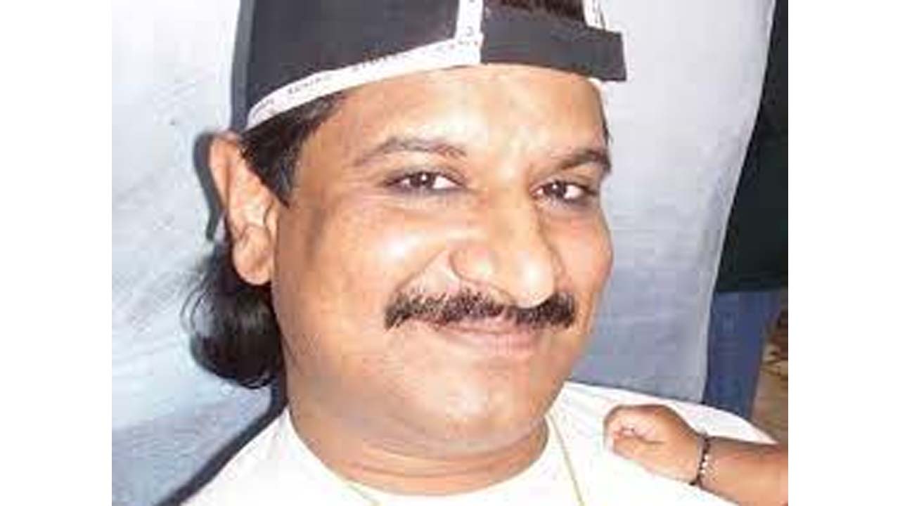 నయీం ఆస్తులను అటాచ్‌ చేసిన ఐటీ..?