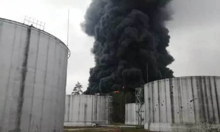 ఉక్రెయిన్‌ ఆయిల్‌ డిపోపై రష్యా దాడులు