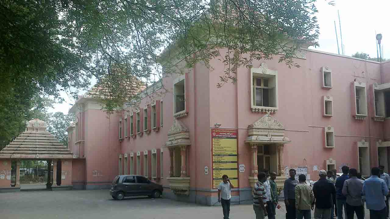 ఏప్రి‌ల్‌లో తెలుగు వర్సిటీ స్నాత‌కో‌త్సవం.. ద‌ర‌ఖాస్తుల‌కు ఆహ్వానం