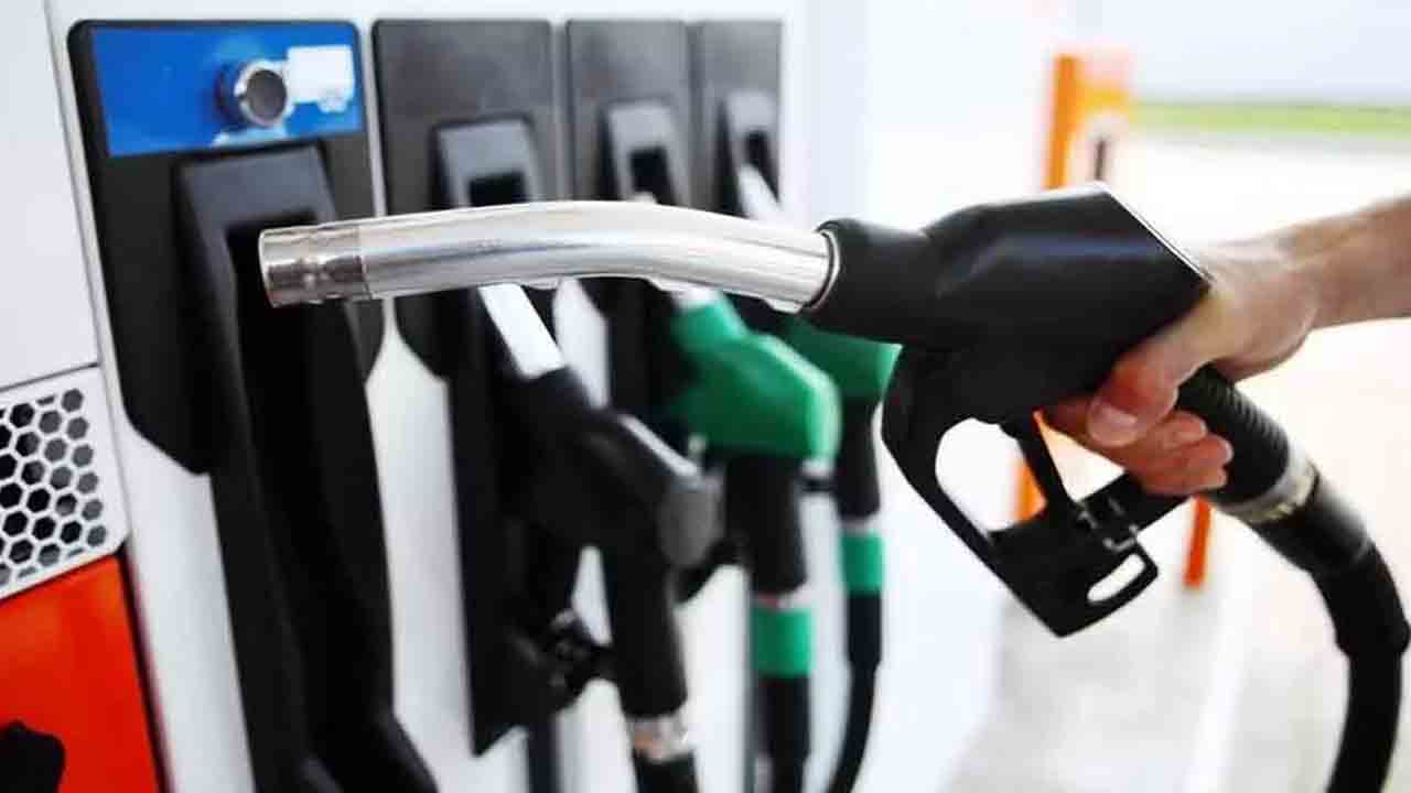 Petrol Rates | ఆగని పెట్రోల్ రేట్ల పెరుగుదల.. ఐదోసారి పెంచిన కేంద్రం