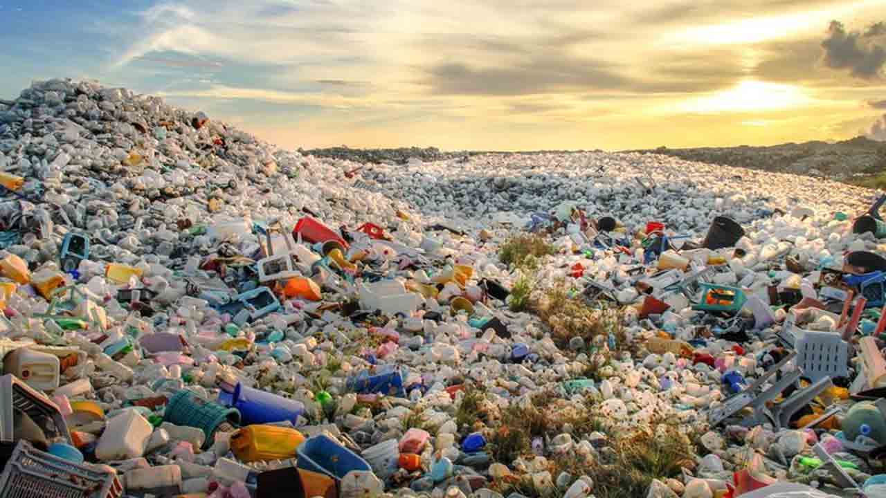 Plastic | ప్లాస్టిక్‌ నుంచి ఇంధనం తయారీ.. ప్రయోగం సక్సెస్ అంటున్న ఐఐటీ మండి పరిశోధకులు!